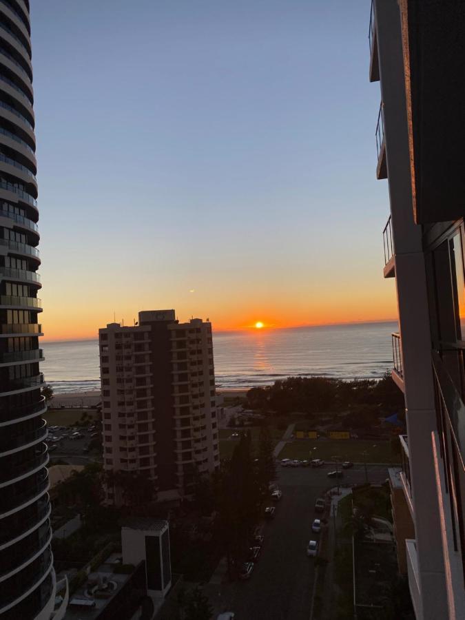 גולד קוסט Koko Luxury Apartment In Broadbeach מראה חיצוני תמונה