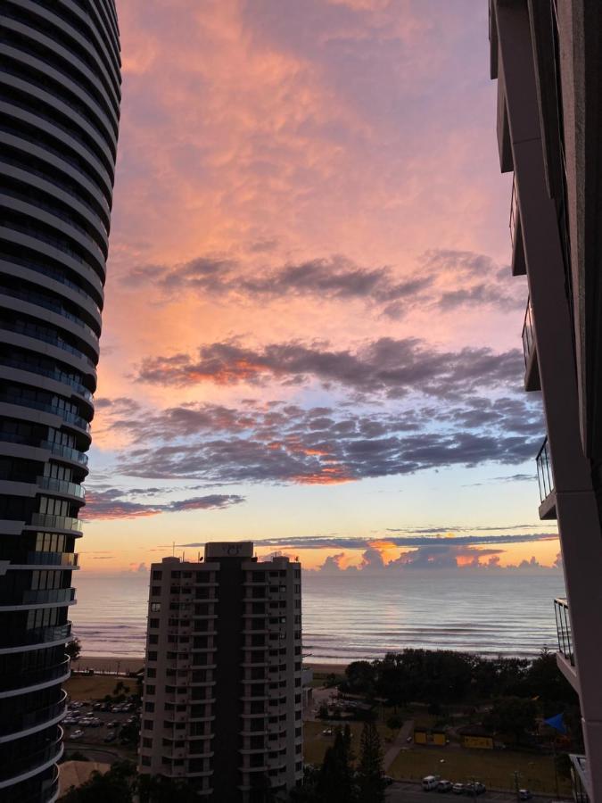 גולד קוסט Koko Luxury Apartment In Broadbeach מראה חיצוני תמונה